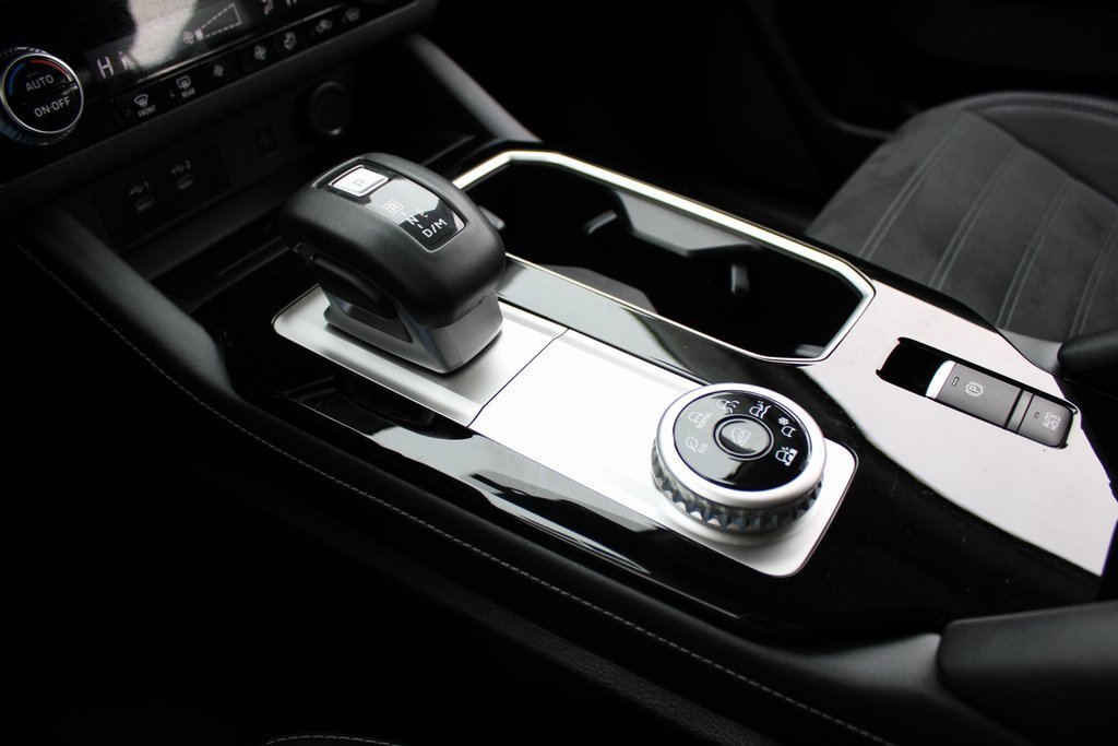 Used 2025 Mitsubishi Outlander SE image 19