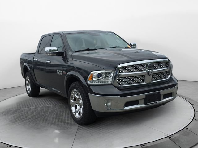 Used 2016 RAM 1500 Laramie w/ Convenience Group AWD/4WD image 7