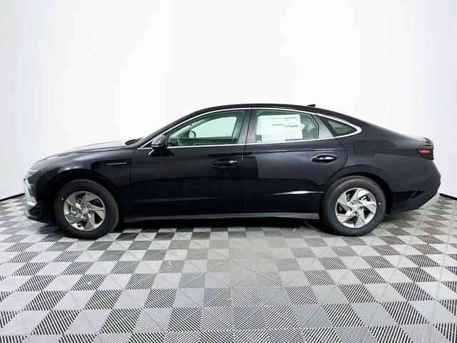 New 2026 Hyundai Sonata SE FWD image 2