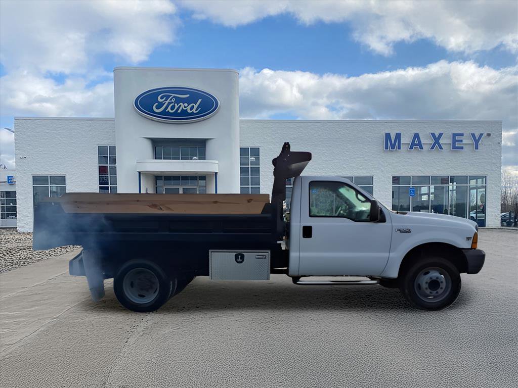Used 1999 Ford F550 2WD Regular Cab Super Duty image 4