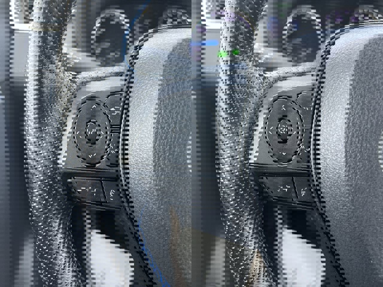 Used 2022 Toyota RAV4 XLE w/ Carpet Mat Package (TMS) image 19