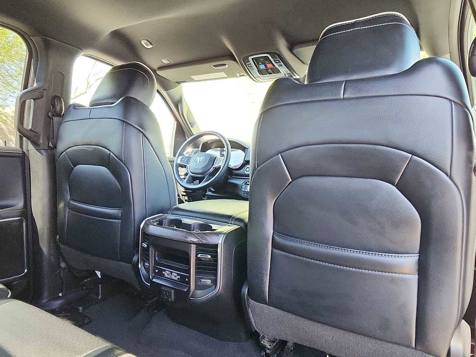 Used 2025 RAM 1500 Laramie image 16