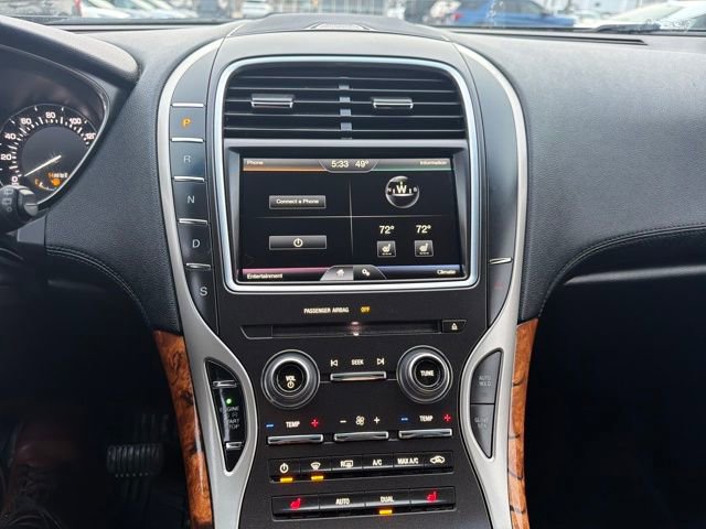 Used 2016 Lincoln MKX Select image 22