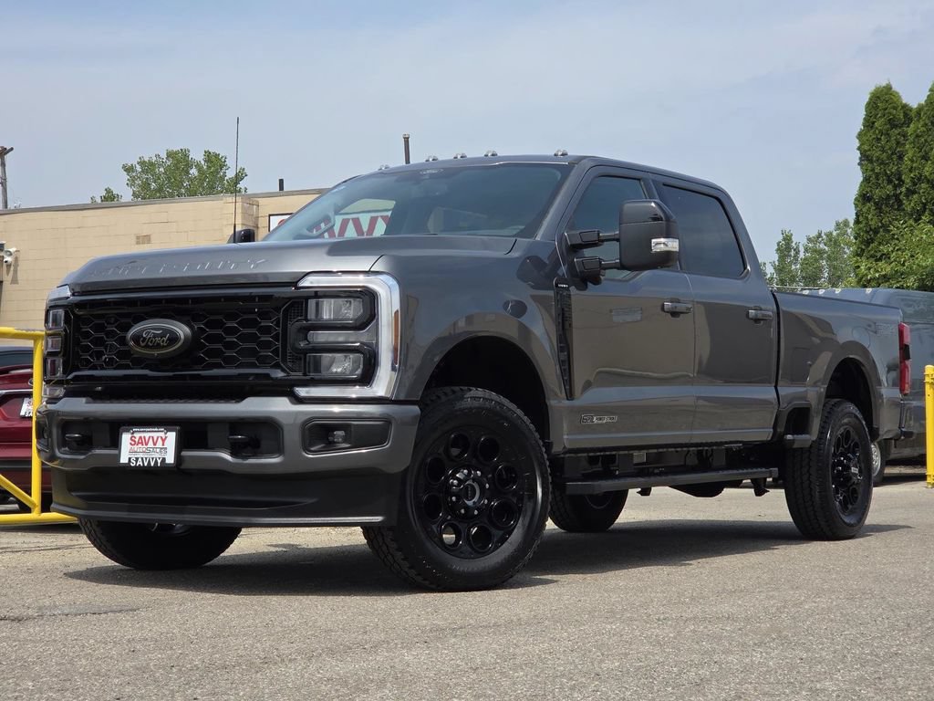 Used 2026 Ford F350 Lariat w/ Black Appearance Package AWD/4WD image 2