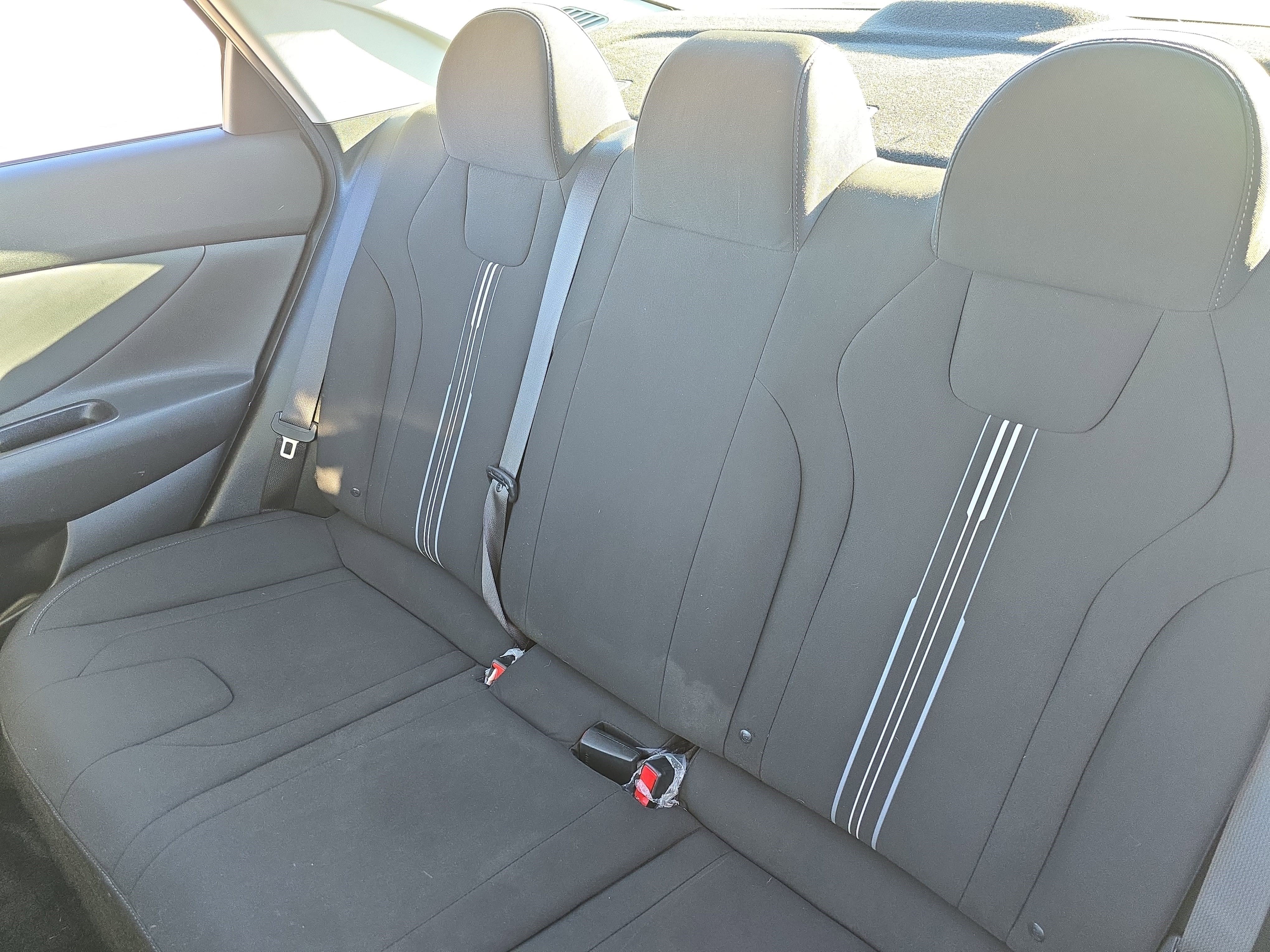 Used 2023 Hyundai Elantra SEL w/ Convenience Package image 14