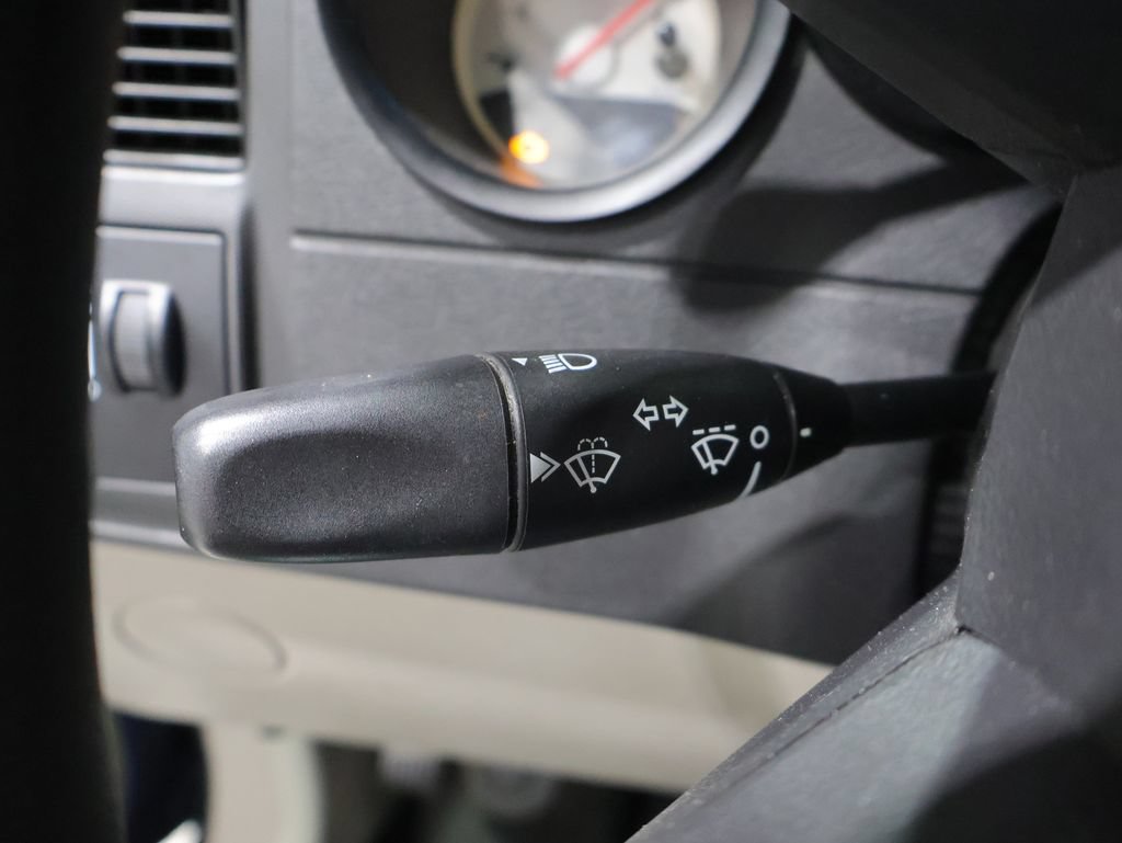 Used 2007 Dodge Magnum SE RWD image 28