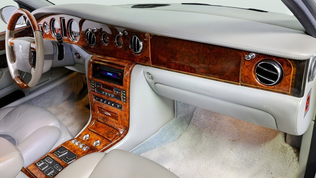 Used 1999 Rolls-Royce Silver Seraph image 22