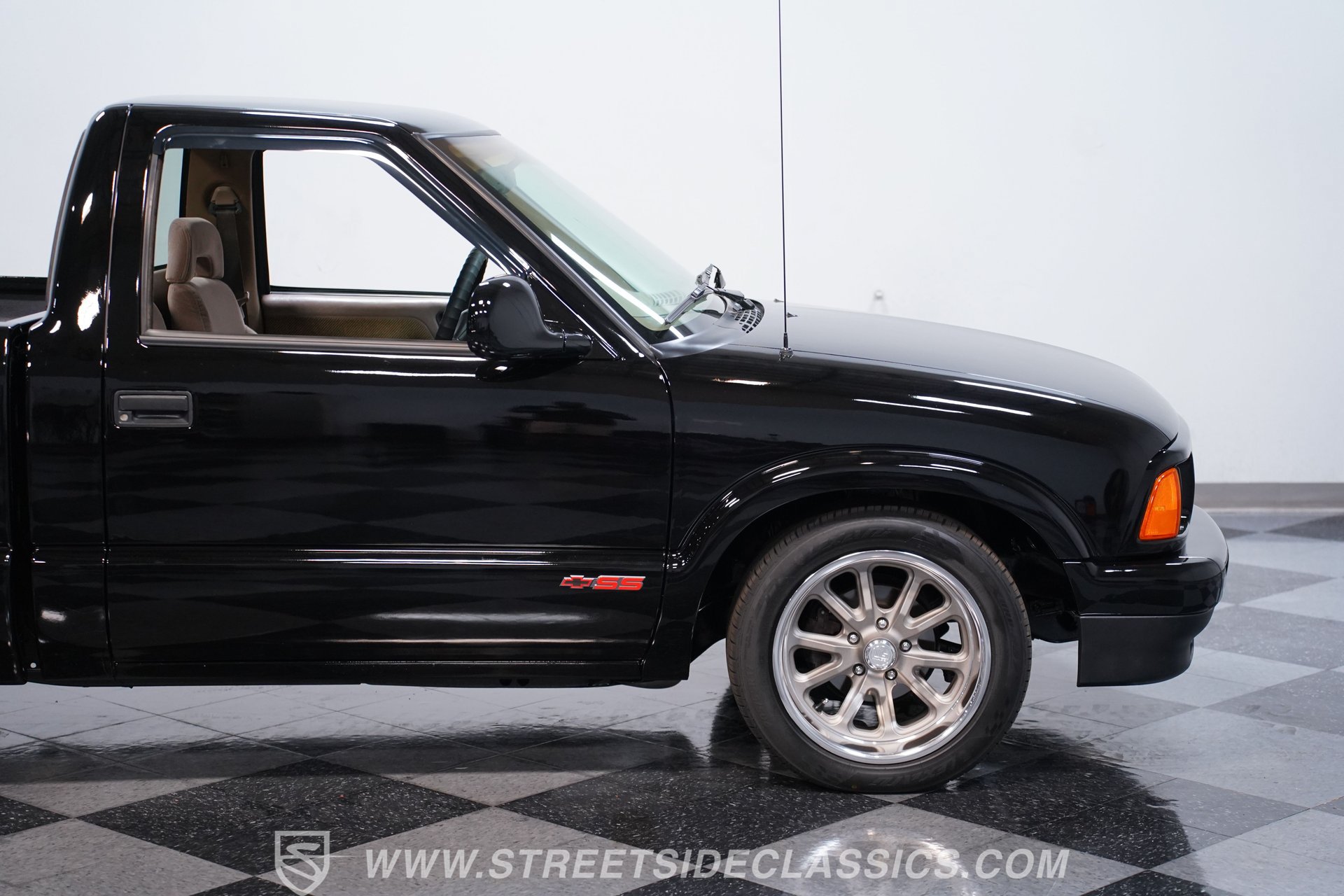 Used 1994 Chevrolet S10 Pickup 2WD Regular Cab image 24