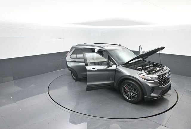 New 2026 Ford Explorer ST image 39