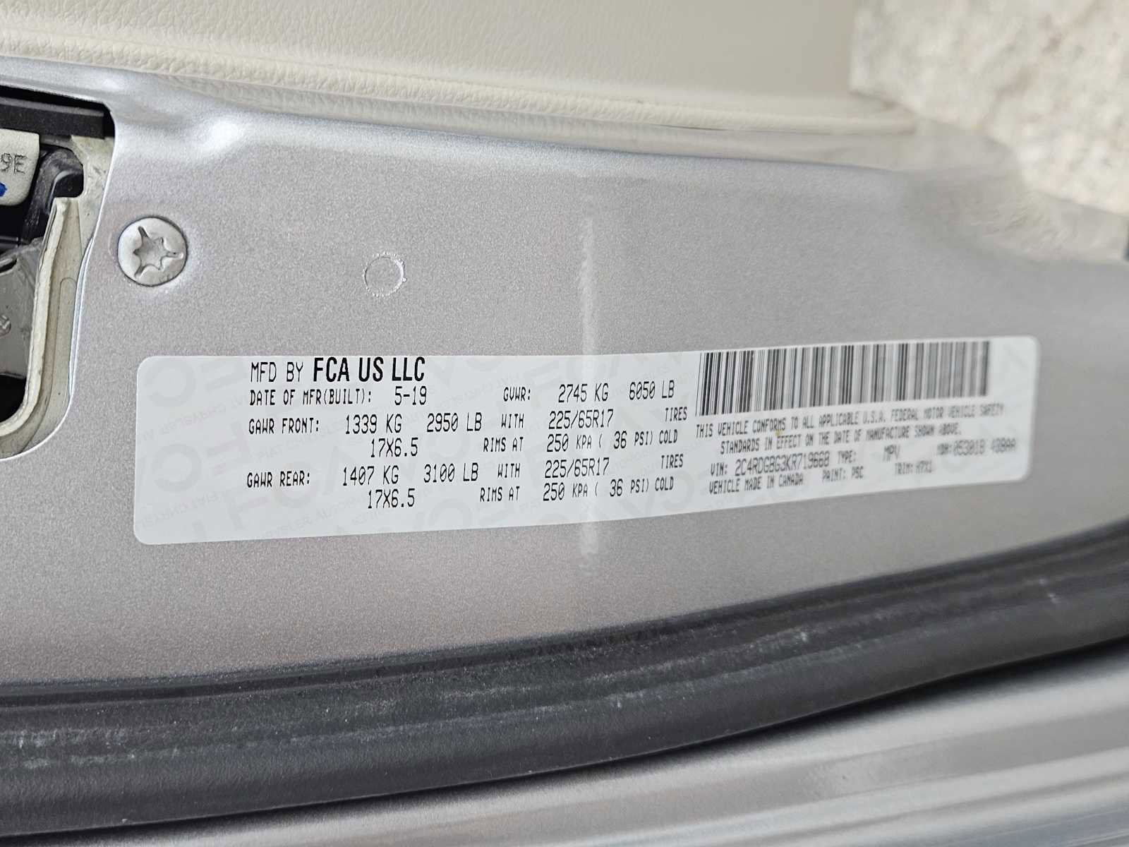 Used 2019 Dodge Grand Caravan SE image 32