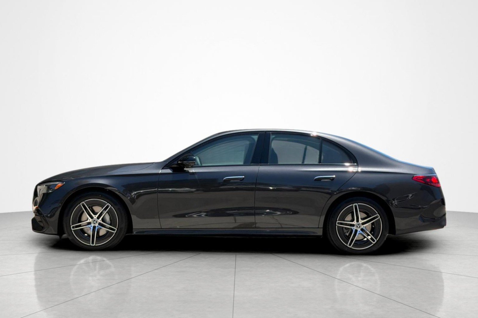 New 2026 Mercedes-Benz E 350 Sedan image 2