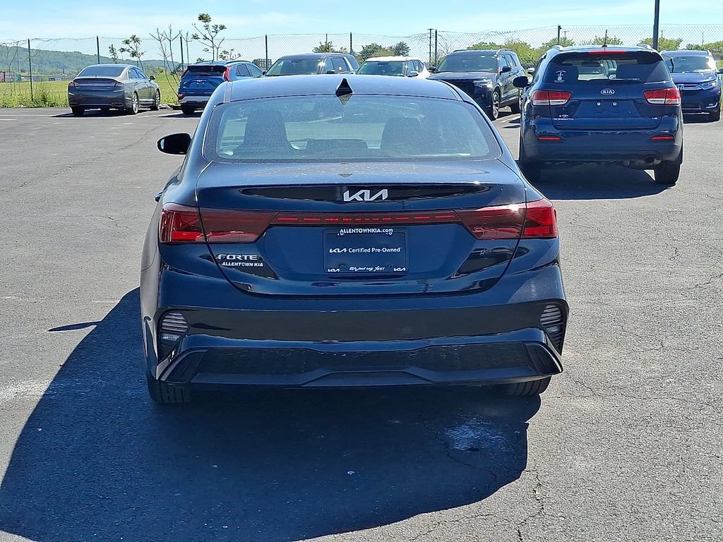 Certified 2023 Kia Forte LXS w/ LXS Technology Package FWD image 5