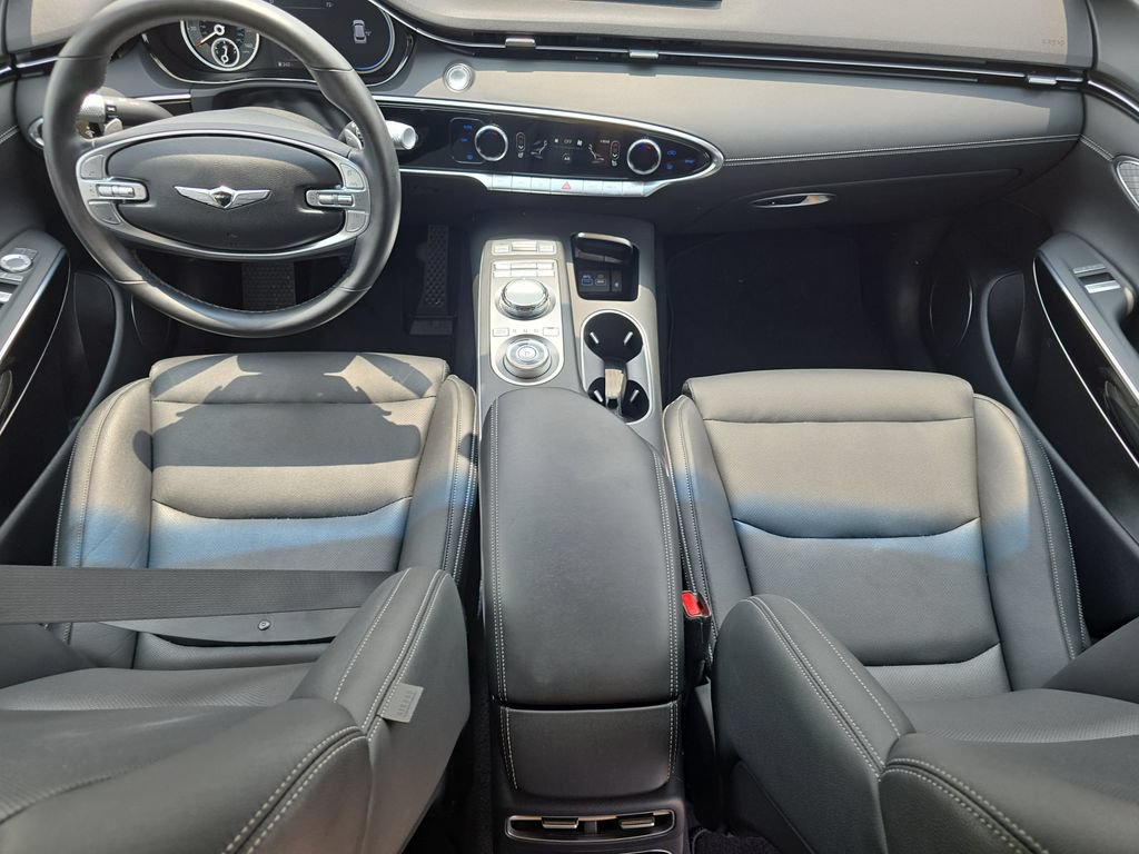 Used 2025 Genesis GV70 2.5T AWD/4WD image 9
