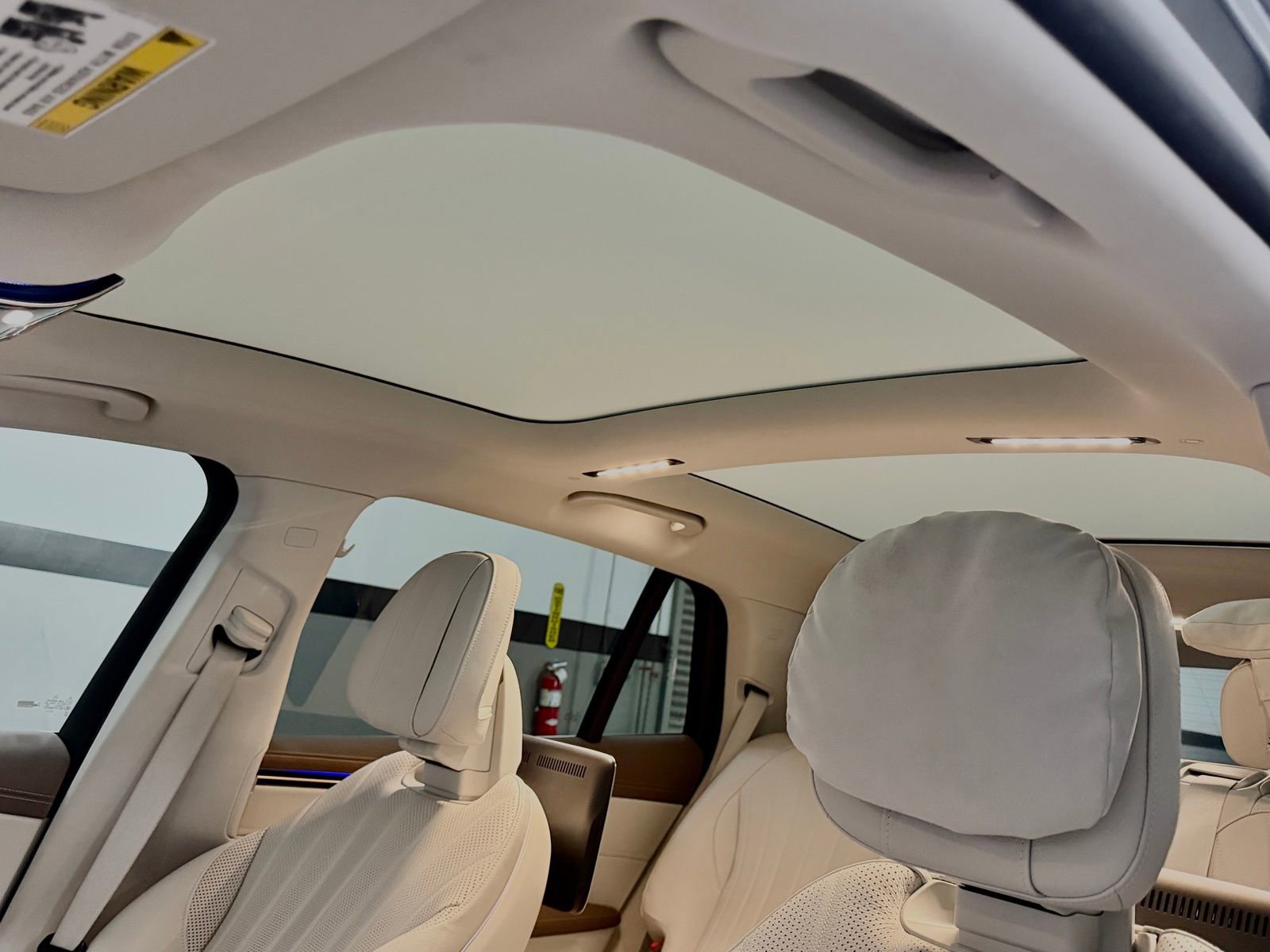 Certified 2023 Mercedes-Benz EQS 450+ 4MATIC SUV w/ Exclusive Trim Package image 26