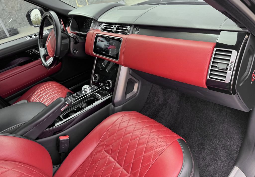 Used 2018 Land Rover Range Rover SV Autobiography Dynamic image 32