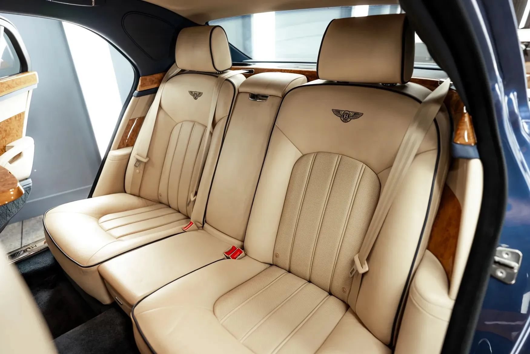 Used 2011 Bentley Mulsanne RWD image 19
