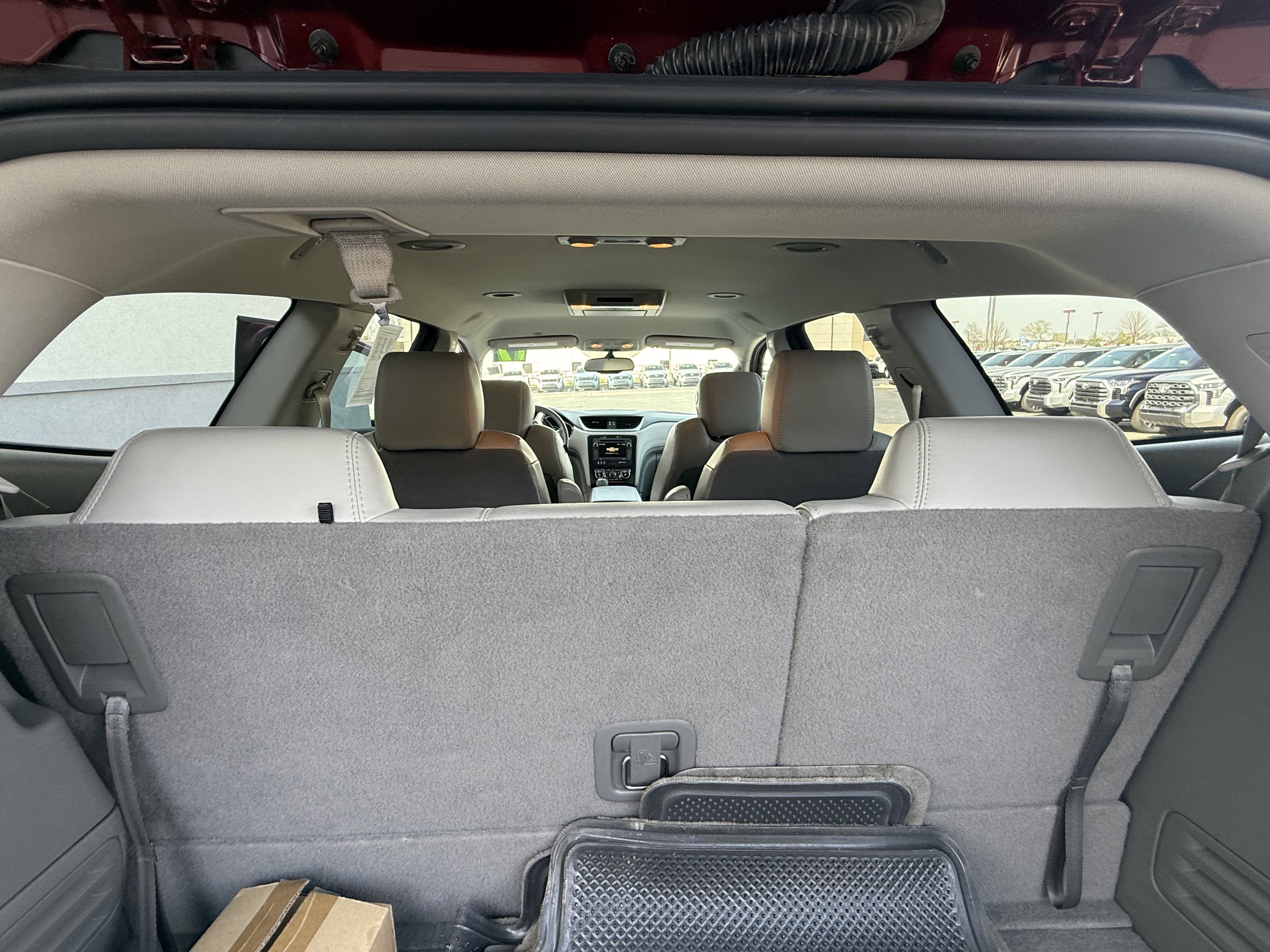 Used 2017 Chevrolet Traverse LT image 10