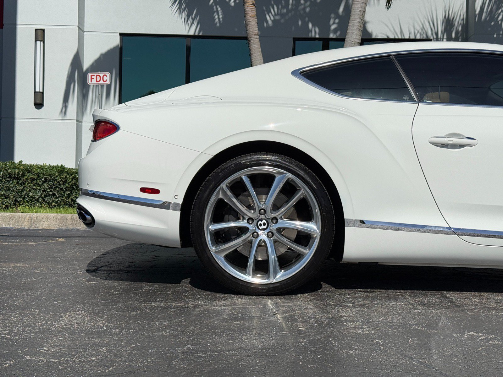 Used 2023 Bentley Continental GT Azure AWD/4WD image 7