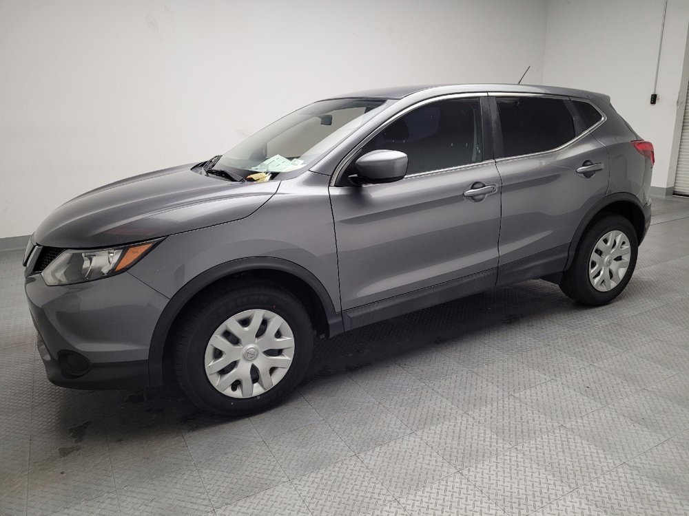 Used 2019 Nissan Rogue Sport S image 2