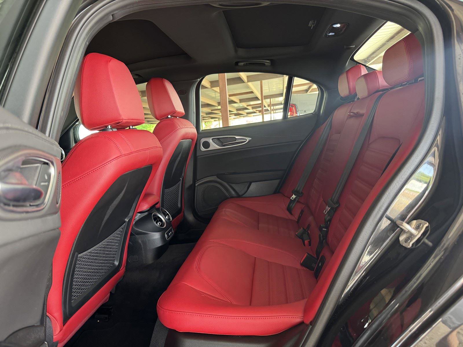 Used 2024 Alfa Romeo Giulia Veloce RWD image 30