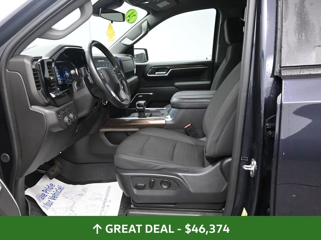 Used 2024 Chevrolet Silverado 1500 LT Trail Boss w/ Convenience Package II image 31