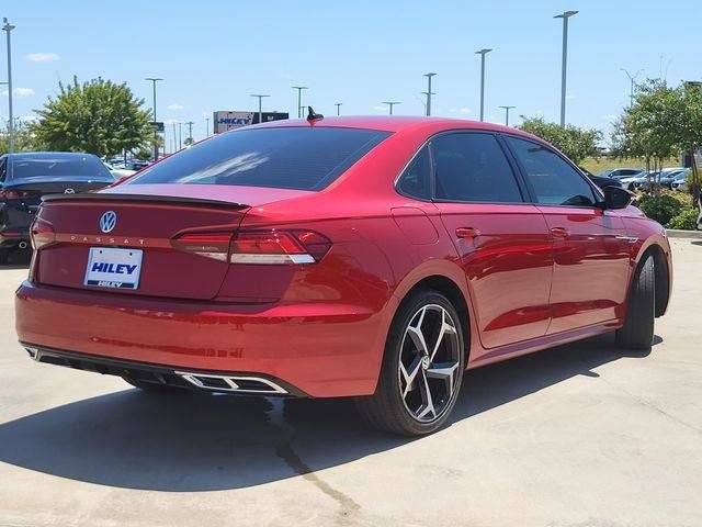 Used 2022 Volkswagen Passat 2.0T R-Line FWD image 4