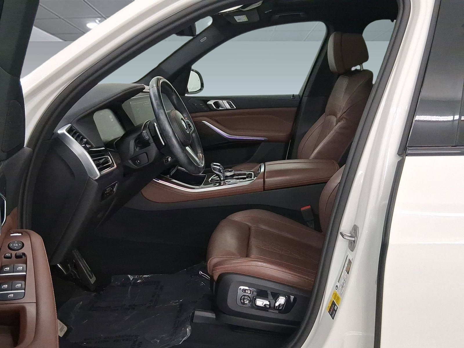 Used 2023 BMW X5 xDrive45e w/ Executive Package image 4