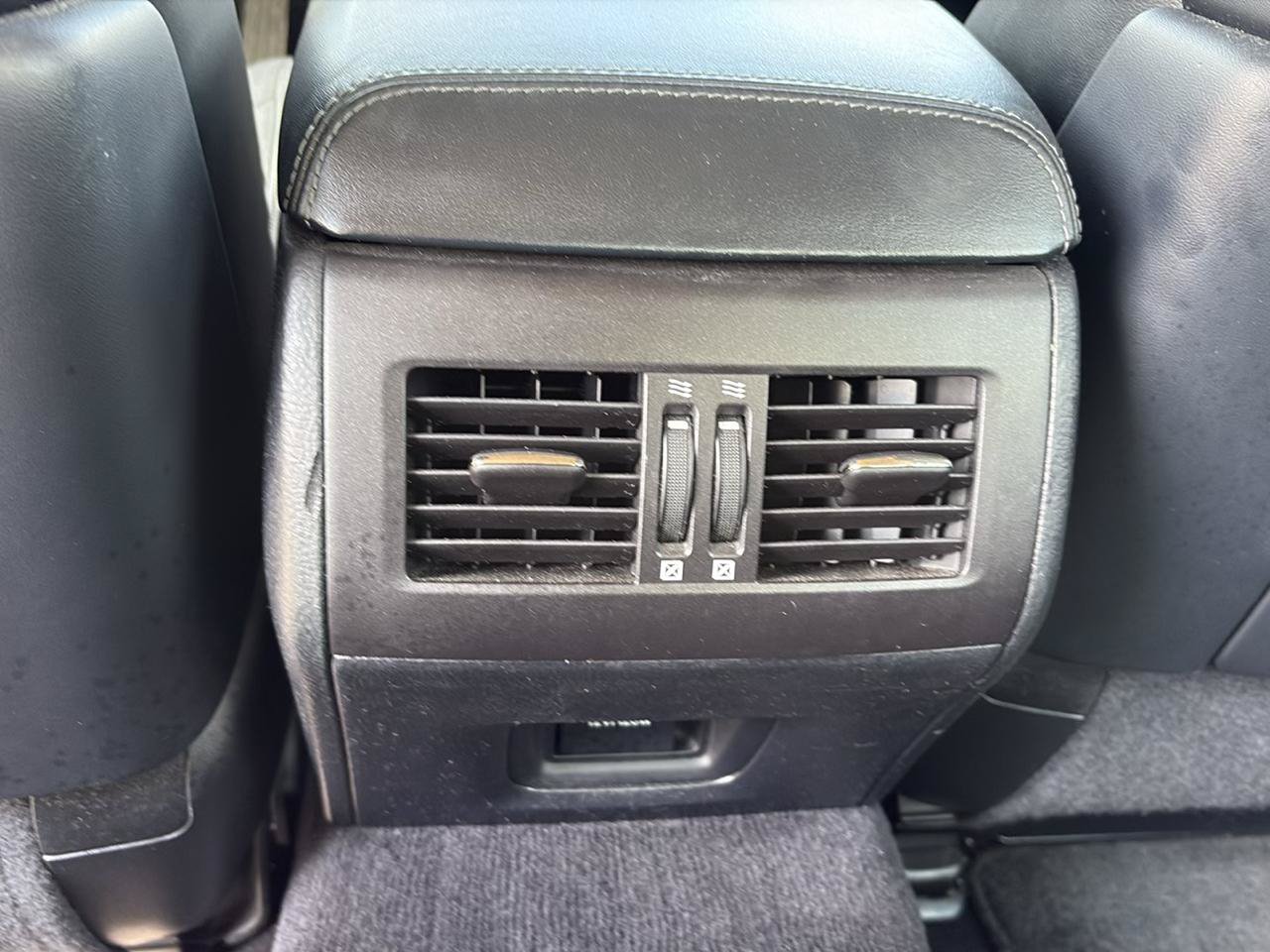 Used 2013 Lexus LS 460 w/ Comfort Pkg RWD image 25