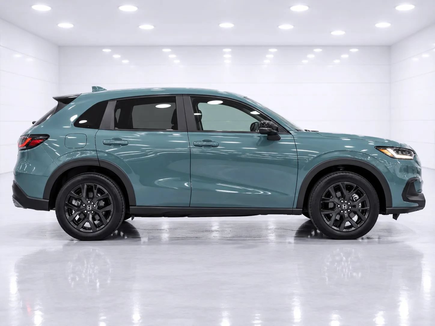 Used 2025 Honda HR-V Sport image 6