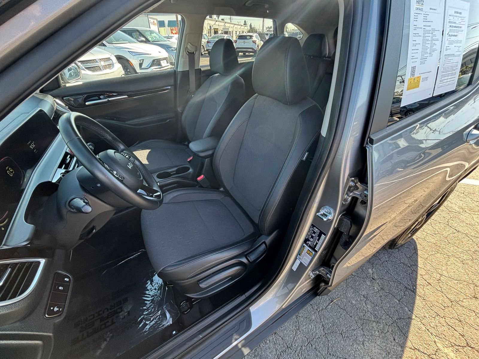 Used 2025 Kia Seltos S image 37