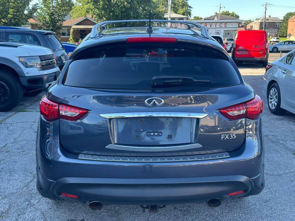Used 2011 INFINITI FX35 AWD w/ Premium Pkg image 6