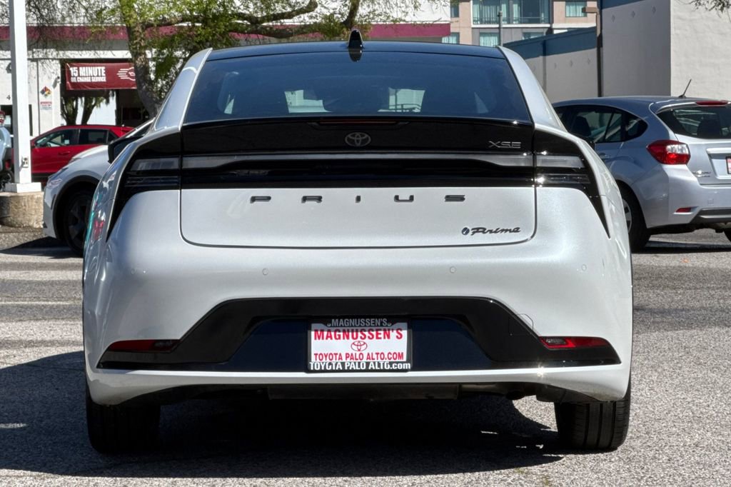 Used 2024 Toyota Prius Prime image 4
