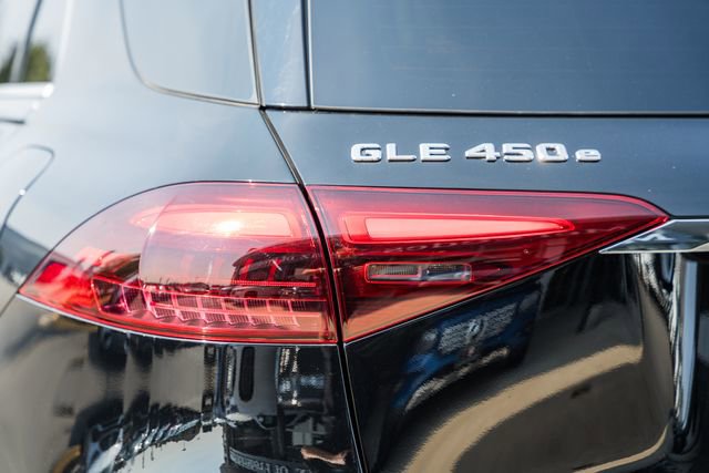 Used 2025 Mercedes-Benz GLE 450e 4MATIC image 7