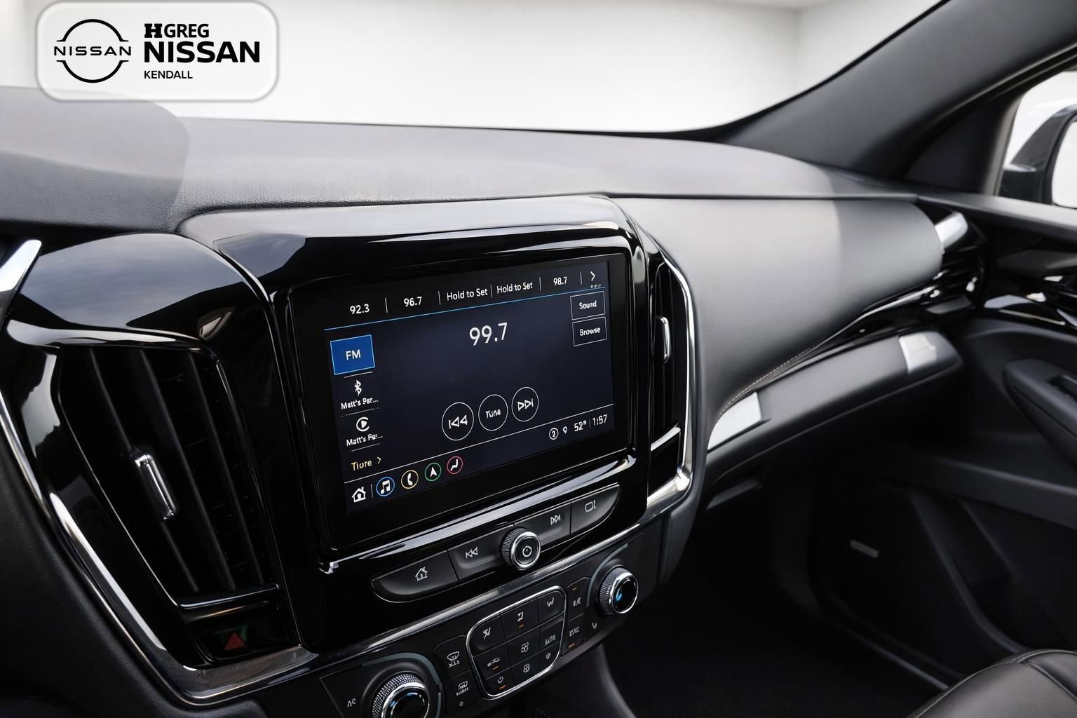 Used 2024 Chevrolet Traverse RS image 9