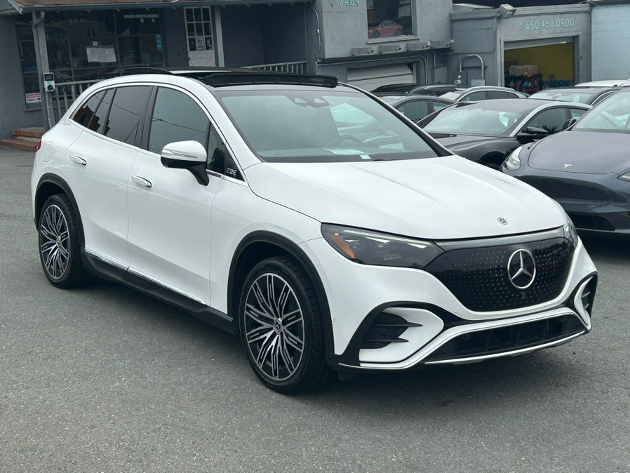 Used 2023 Mercedes-Benz EQE 350+ SUV image 3