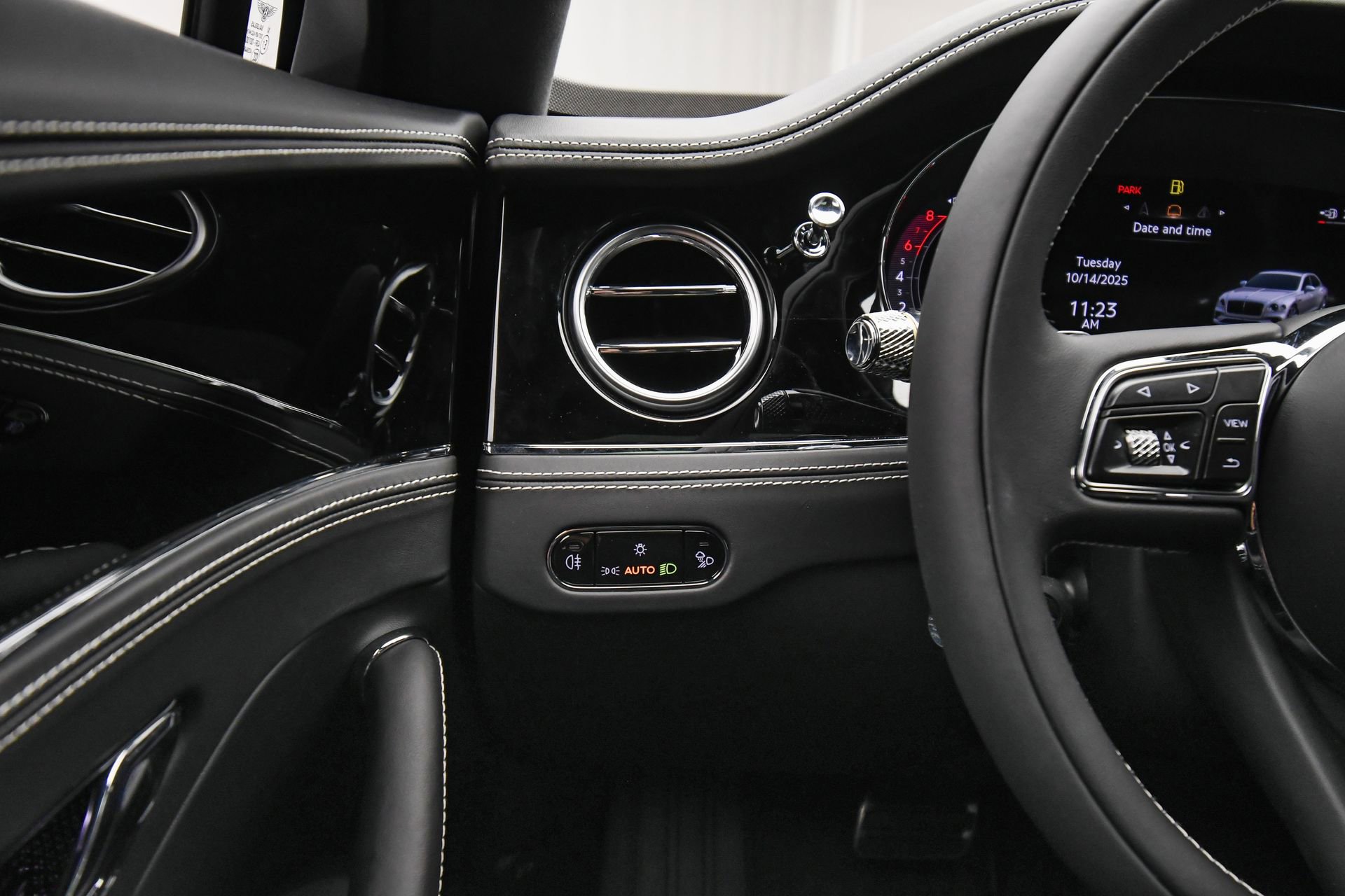 New 2026 Bentley Flying Spur Plug-In Hybrid AWD/4WD image 33