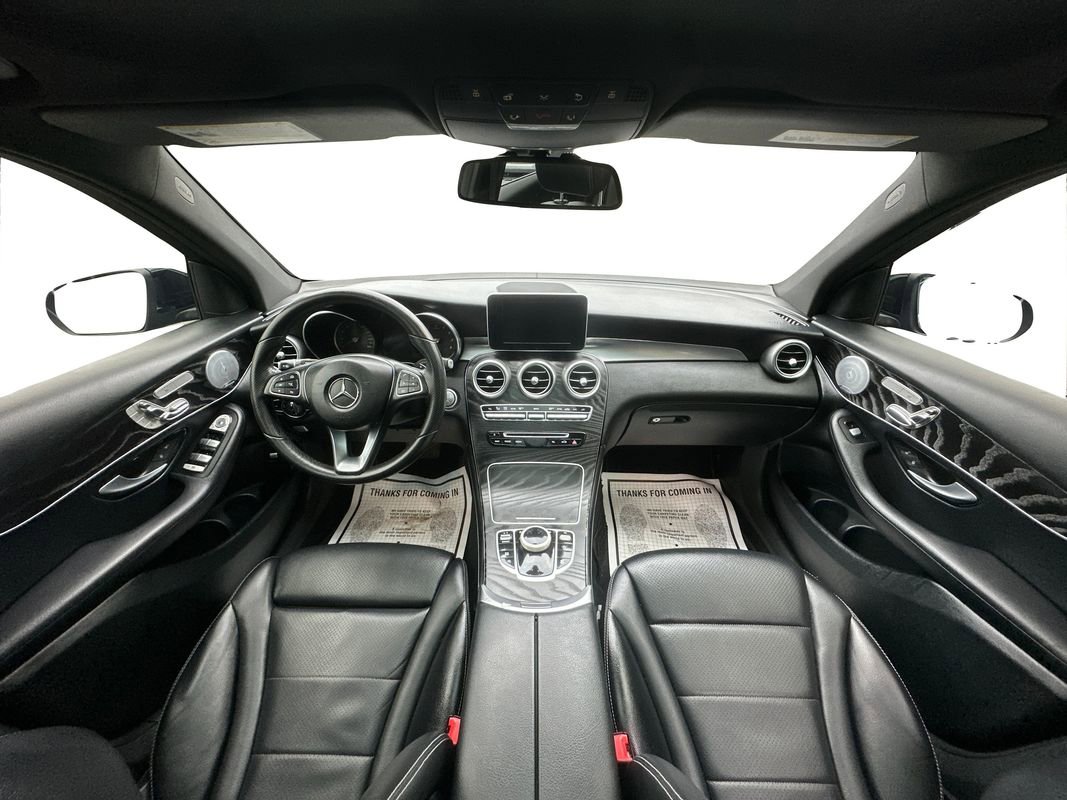Used 2018 Mercedes-Benz GLC 300 w/ Premium Package image 24