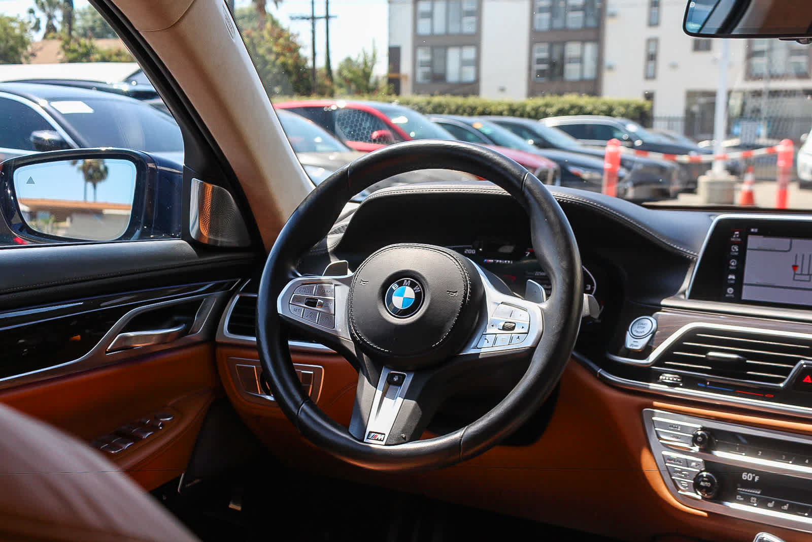 Used 2022 BMW M760i xDrive AWD/4WD image 11