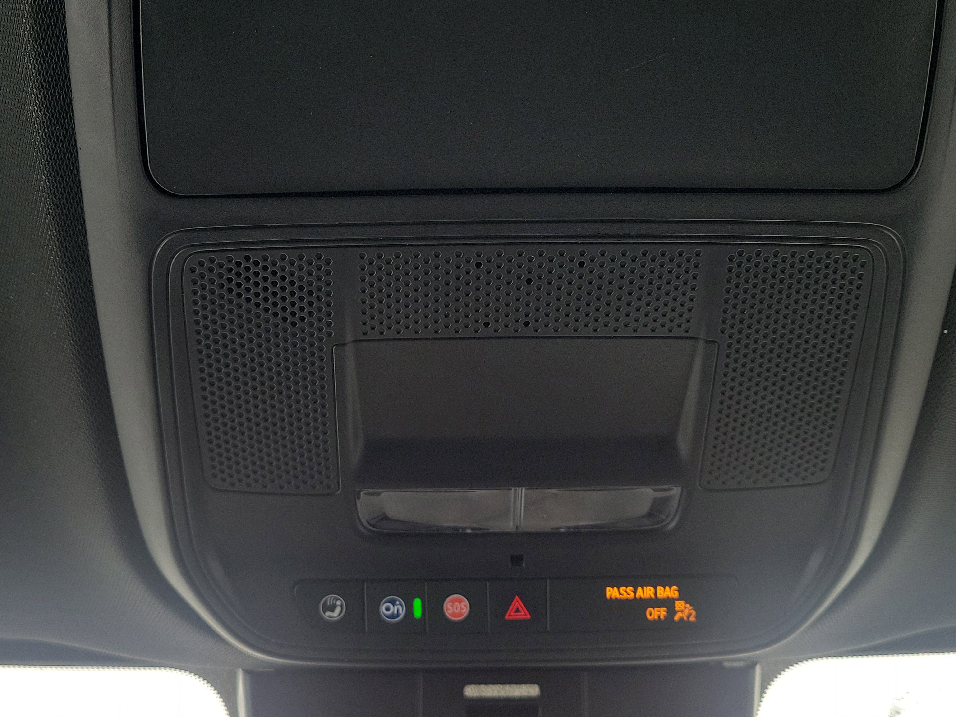 Used 2024 Chevrolet Traverse LT image 32