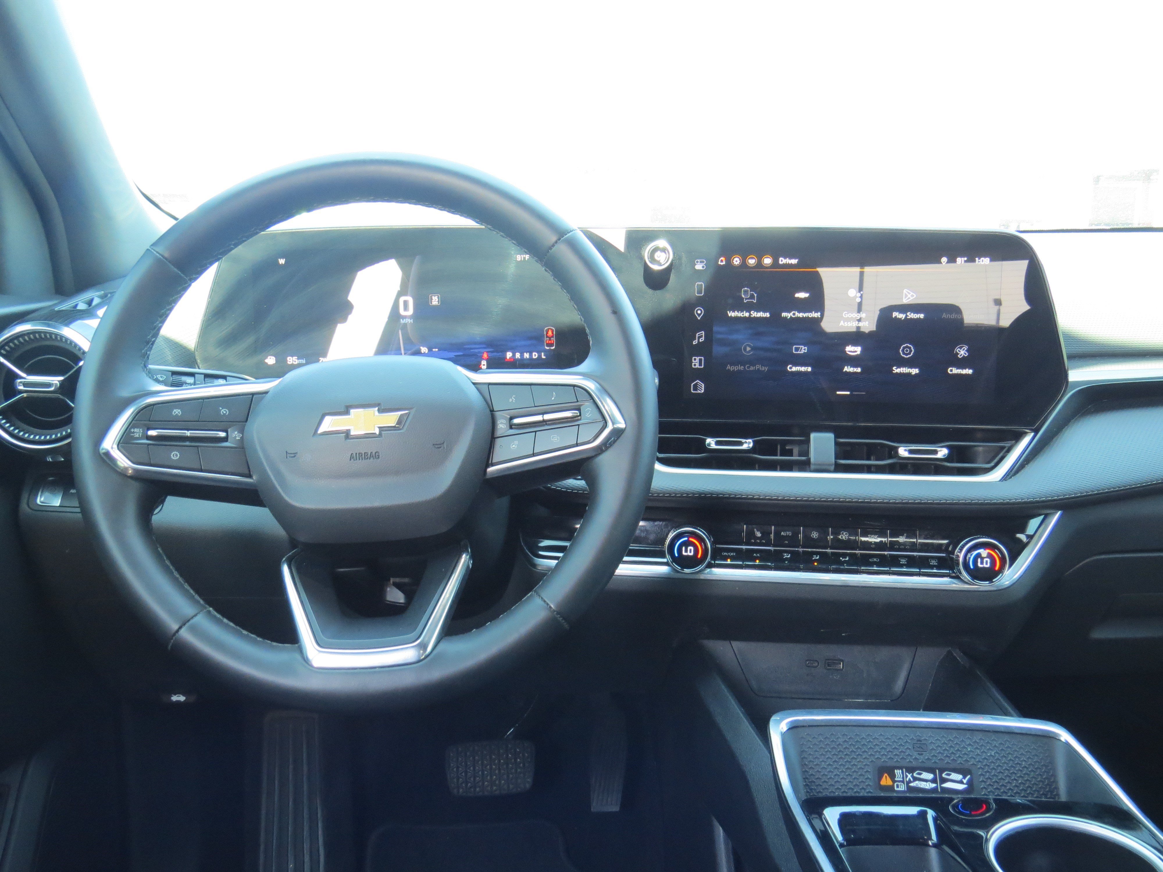 Used 2025 Chevrolet Equinox LT w/ Convenience Package II AWD/4WD image 17