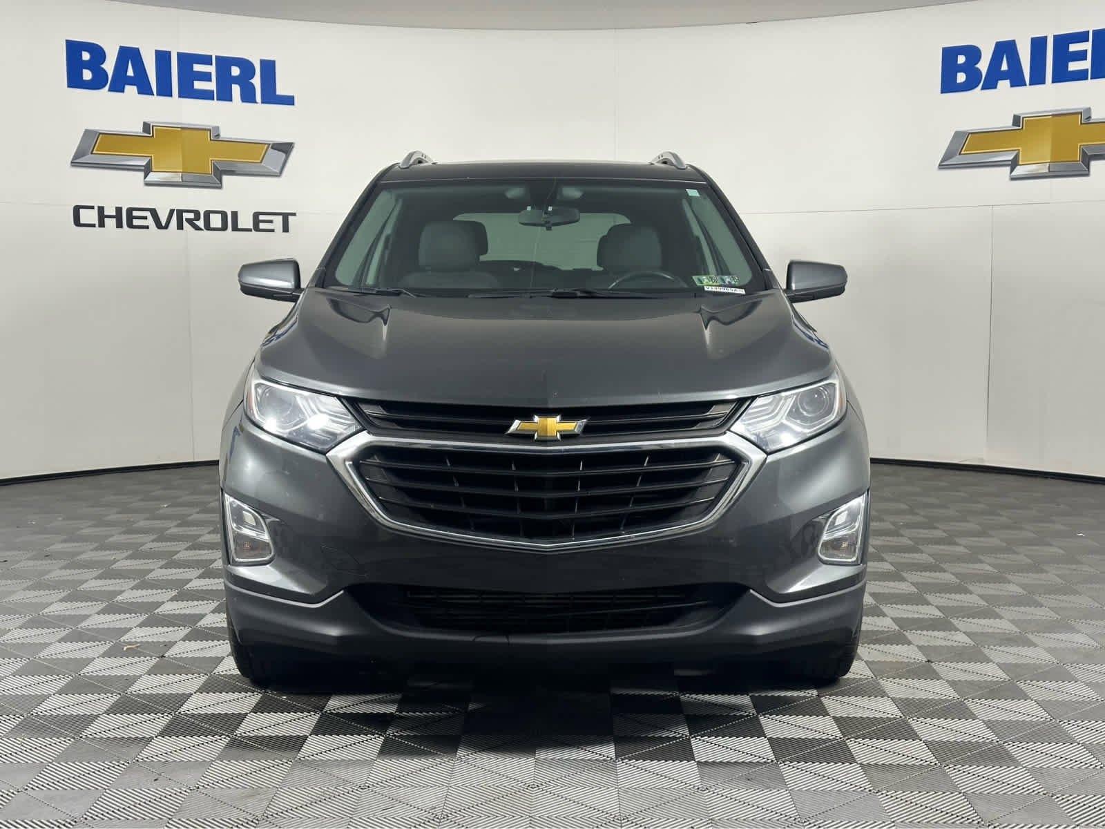 Used 2019 Chevrolet Equinox LT w/ Sun & Navigation Package image 2