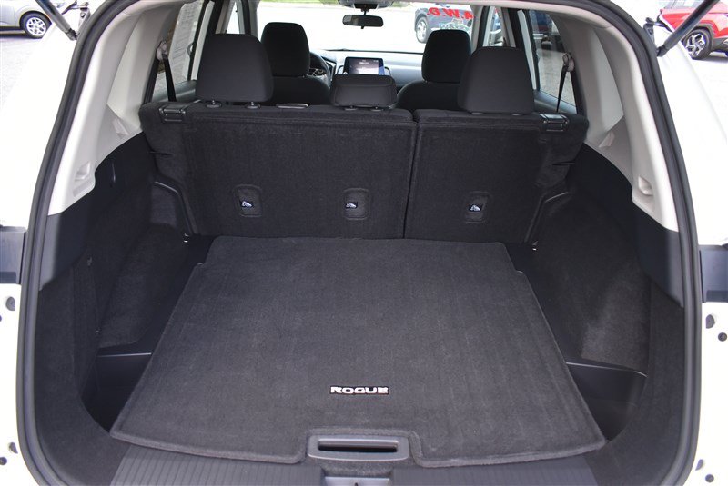 Used 2024 Nissan Rogue S AWD/4WD image 23