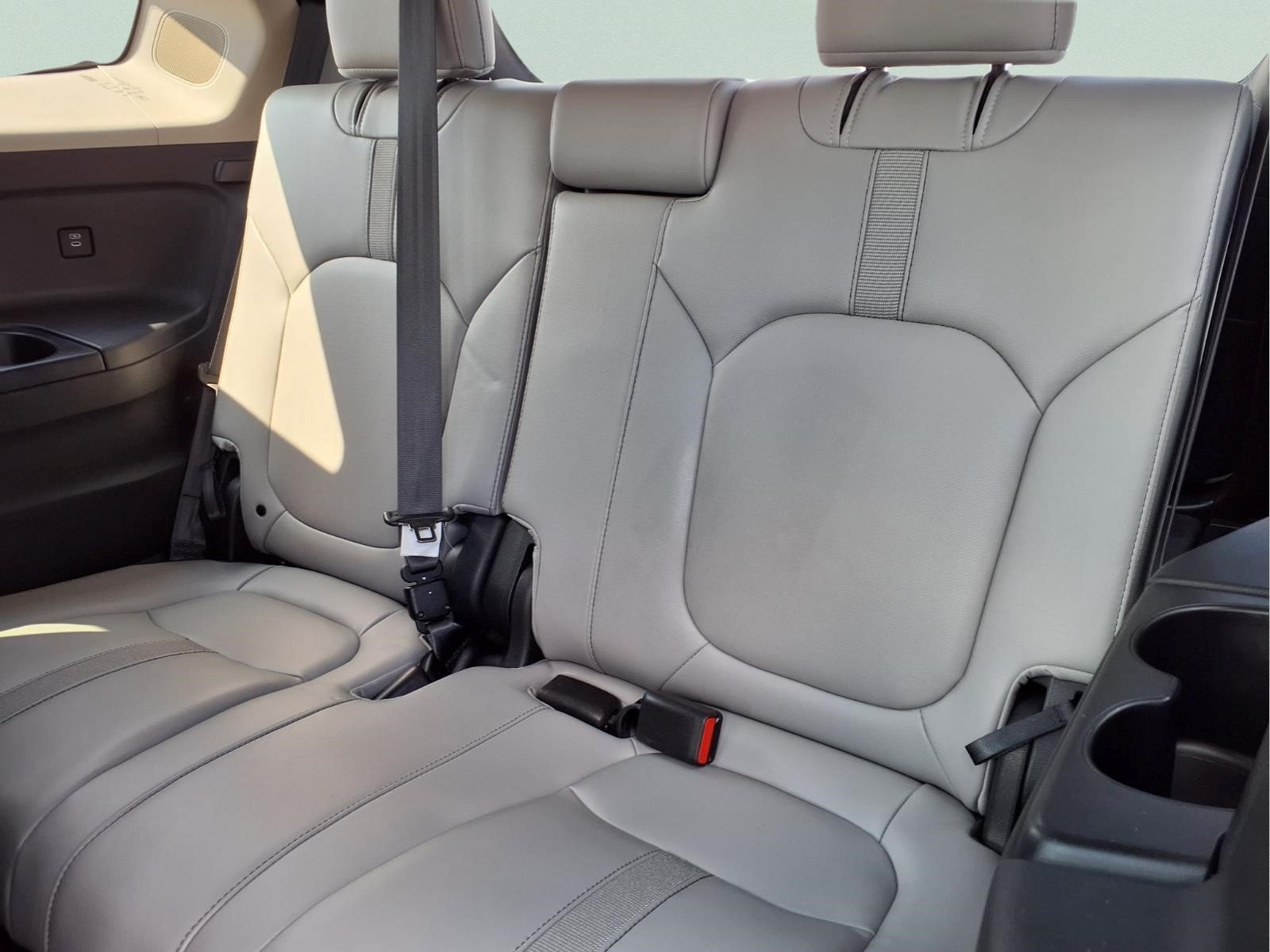 Used 2024 Honda Pilot Touring image 12