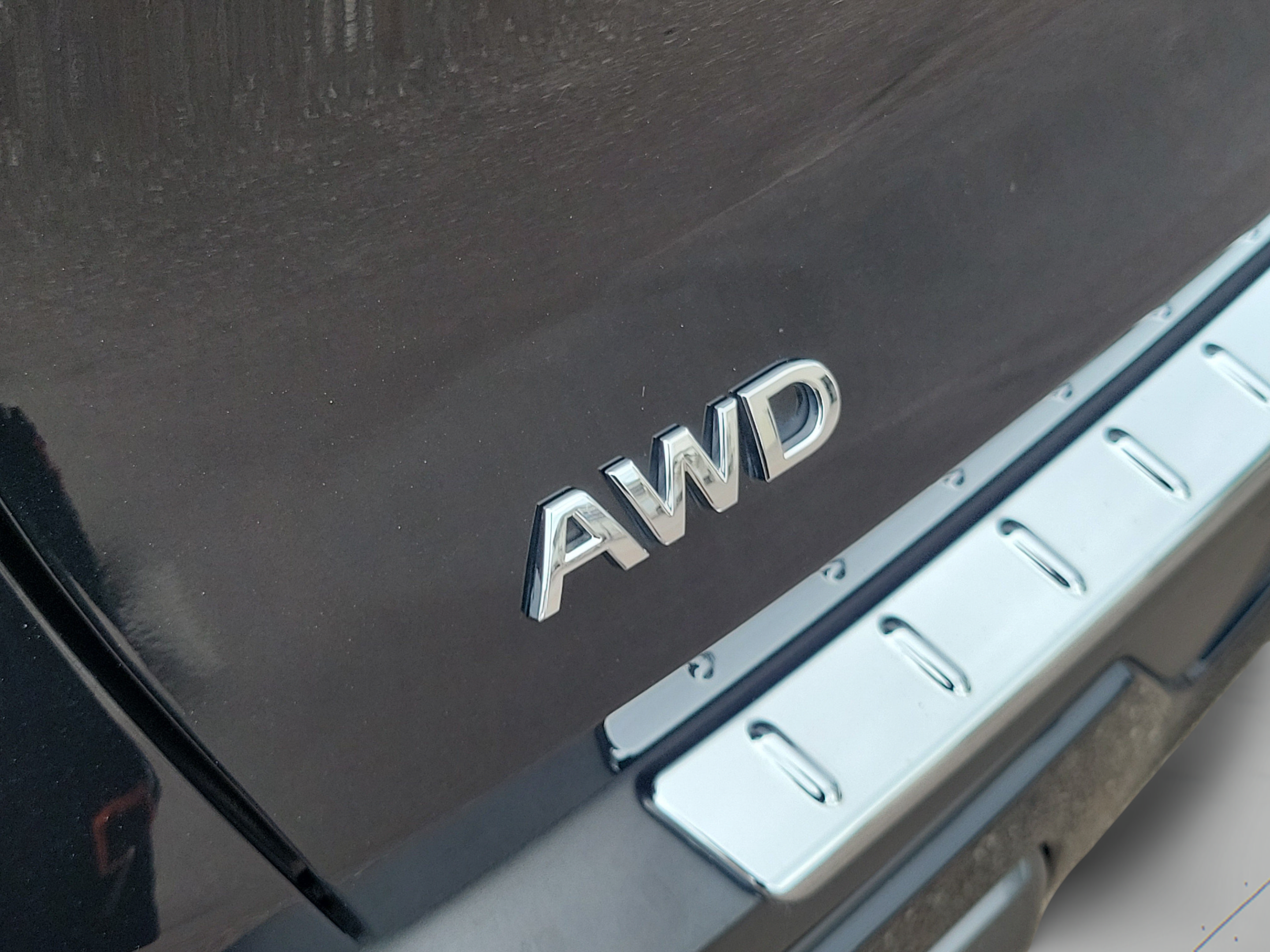 Used 2024 INFINITI QX60 Sensory w/ Cargo Package AWD/4WD image 9
