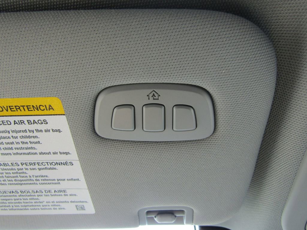 Used 2024 Ford Explorer XLT w/ Equipment Group 202A AWD/4WD image 33