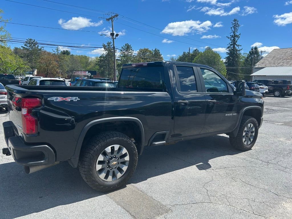 Used 2022 Chevrolet Silverado 2500 LT w/ Convenience Package AWD/4WD image 4