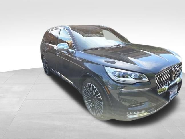 Certified 2020 Lincoln Aviator Black Label w/ Dynamic Handling Package AWD/4WD image 4
