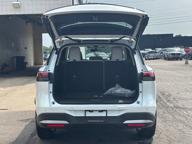 New 2027 INFINITI QX60 Luxe w/ Cargo Package AWD/4WD image 31