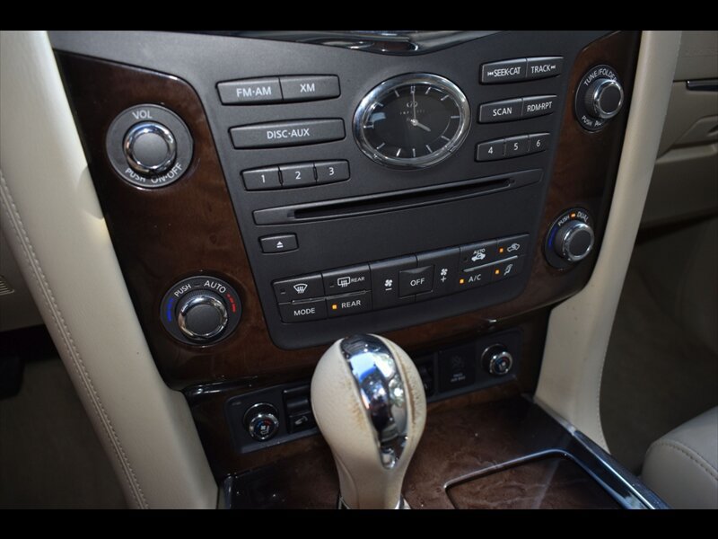 Used 2014 INFINITI QX80 2WD w/ Deluxe Touring Package image 12