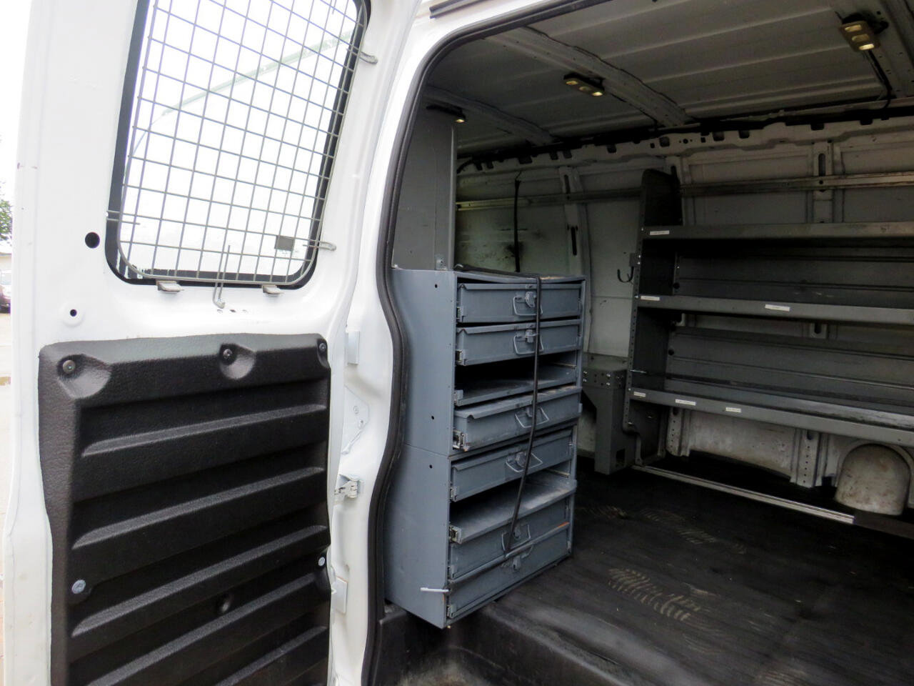 Used 2019 GMC Savana 2500 w/ Driver Convenience Package image 27